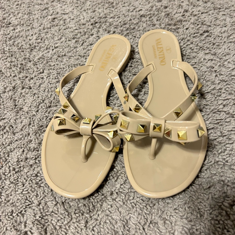 Authentic New without box Valentino Garavani rock stud sandals